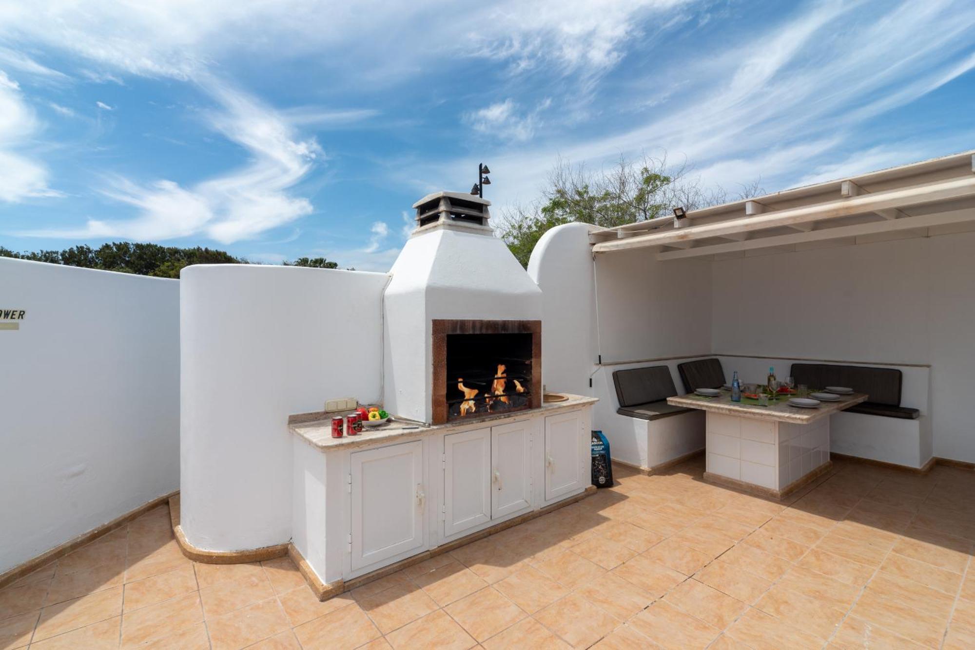 Villa Michelle - Lh114 By Villas Now Ltd Playa Blanca  Ngoại thất bức ảnh